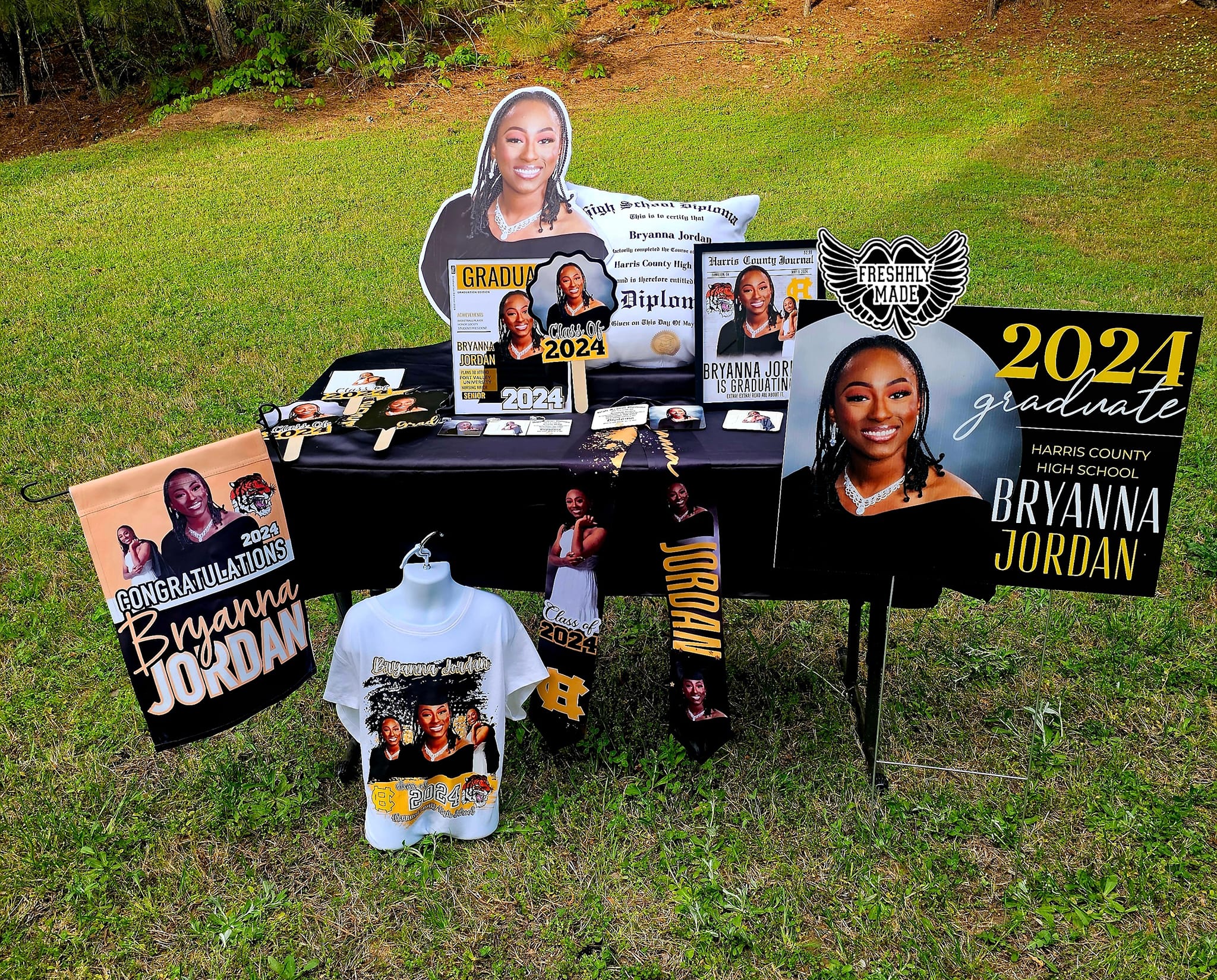 Custom Graduation Table Package